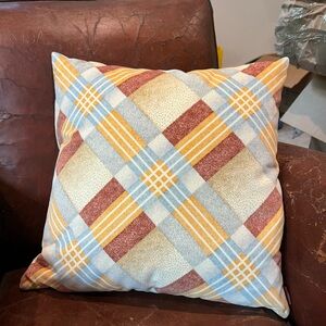 Medium Missoni patterned Throw Pillow